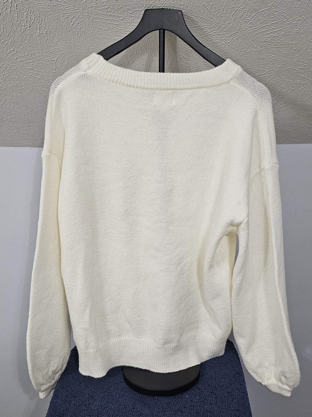 BiBi Cream Crewneck Sweater with Multicolor 'merry' Appliqué - Picture 5 of 5